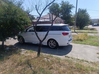 2020 Kia Carnival III, белый, 3200000 рублей, вид 3