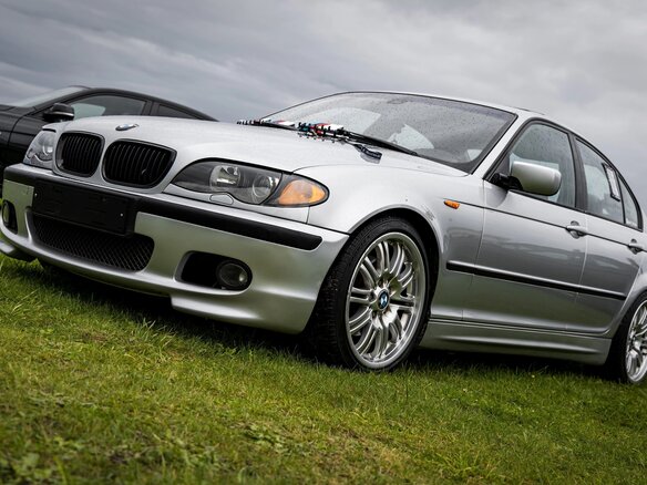 2001 BMW 3 серии 320d IV (E46) Рестайлинг, серый, 860000 рублей - вид 3