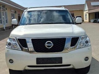 2012 Nissan Patrol VI (Y62), белый, 2580000 рублей, вид 1