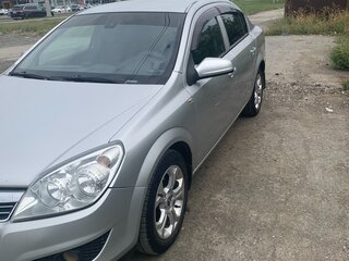 2011 Opel Astra H Рестайлинг, серебристый, 515000 рублей, вид 1