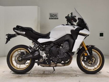 2025 Yamaha MT-09 Tracer (FJ-09), белый, 1800000 рублей, вид 1