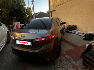 2013 Toyota Corolla XI (E160, E170, E180), золотистый, 1200000 рублей, вид 4
