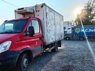 2012 Iveco Daily, красный, 1300000 рублей, вид 2
