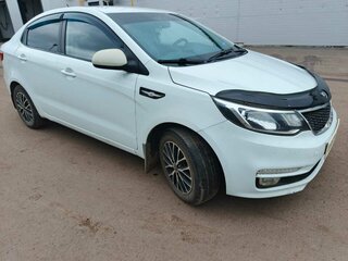 2016 Kia Rio III Рестайлинг, белый, 680000 рублей, вид 2