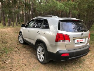 2010 Kia Sorento II, серебристый, 1300000 рублей, вид 3