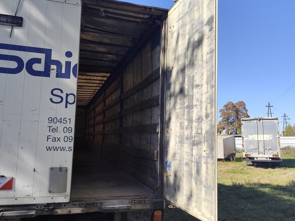 2004 Schmitz Cargobull SPR, белый, 1500000 рублей - вид 1