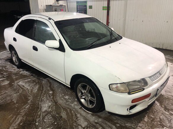 1996 Mazda Familia VII (BH), белый - вид 2