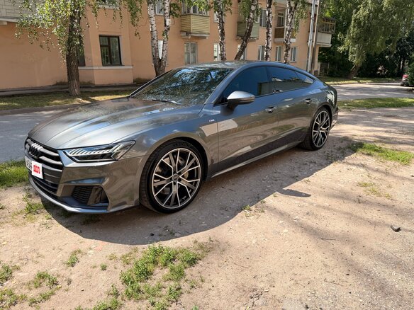 2018 Audi A7 55 TFSI II (4K), серый, 4680000 рублей