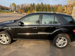 2005 Mercedes-Benz M-Класс 350 II (W164), чёрный, 650000 рублей, вид 5