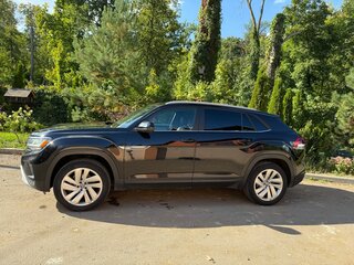 2019 Volkswagen Atlas Cross Sport I, чёрный, 3495000 рублей, вид 4