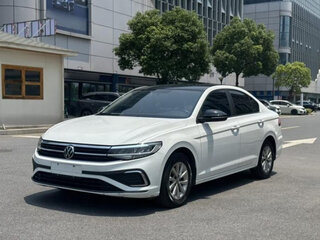 2022 Volkswagen Bora IV (China Market) Рестайлинг, белый, 1035000 рублей, вид 1