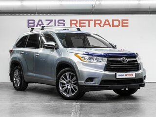 2014 Toyota Highlander III (XU50), серебристый, 2830000 рублей, вид 3