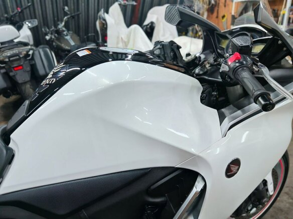 2012 Honda VFR 1200, белый, 860000 рублей - вид 13