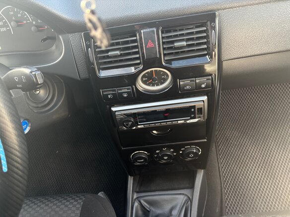 2012 Lada (ВАЗ) Priora I, белый, 210000 рублей - вид 4