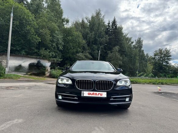 2013 BMW 7 серии Long 740Li xDrive V (F01/F02/F04) Рестайлинг, чёрный, 2250000 рублей - вид 2