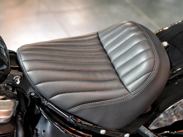 2022 Harley-Davidson Softail Standard, чёрный, 2150000 рублей - вид 6