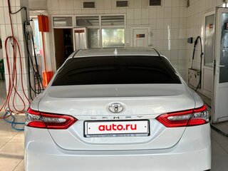 2021 Toyota Camry VIII (XV70) Рестайлинг, белый, 3680000 рублей, вид 2