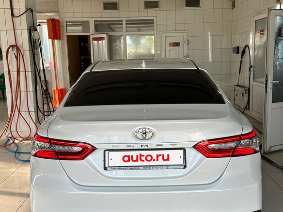 2021 Toyota Camry VIII (XV70) Рестайлинг, белый - вид 1
