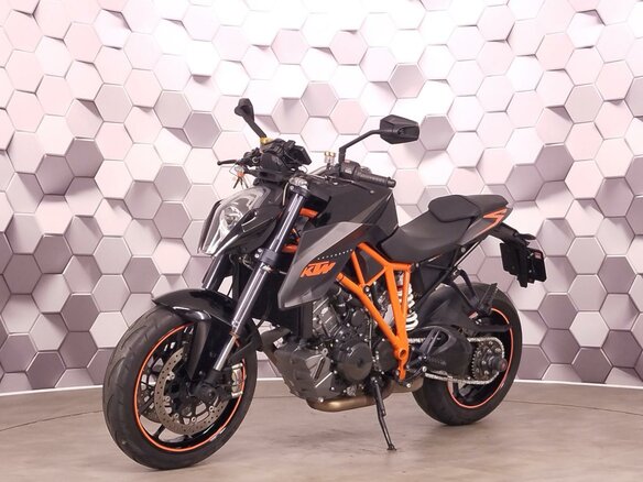 2014 KTM 1290 Super Duke R, чёрный, 899000 рублей - вид 1