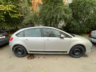 2010 Citroen C4 I Рестайлинг, серебристый, 290000 рублей, вид 2