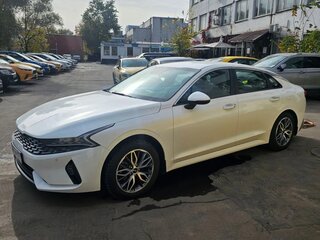 2021 Kia K5 III, белый, 3000000 рублей, вид 2