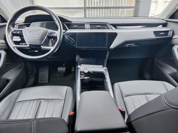 2020 Audi e-tron 50 I, чёрный, 3890000 рублей - вид 15