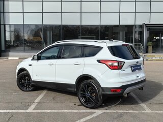 2019 Ford Kuga II Рестайлинг, белый, 1425000 рублей, вид 2