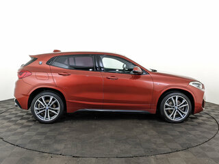 2020 BMW X2 xDrive20i I (F39), оранжевый, 3100000 рублей, вид 4