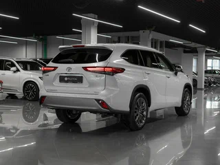 2026 Toyota Highlander IV (XU70), белый, 5400000 рублей, вид 5
