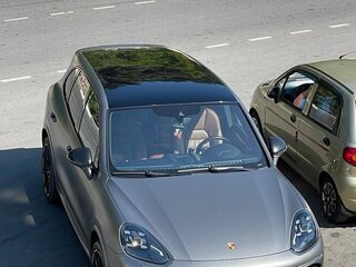 2016 Porsche Cayenne S Diesel II Рестайлинг (958), серый, 5790000 рублей, вид 3