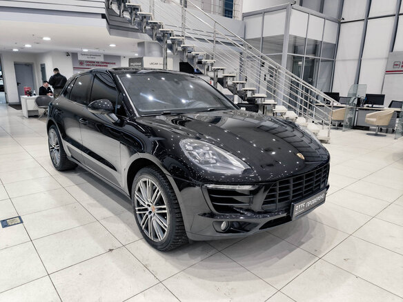 2016 Porsche Macan S Diesel I, чёрный, 4390000 рублей - вид 2