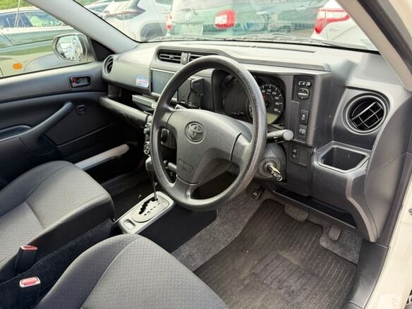 2022 Toyota Probox I Рестайлинг, серый, 793000 рублей - вид 11