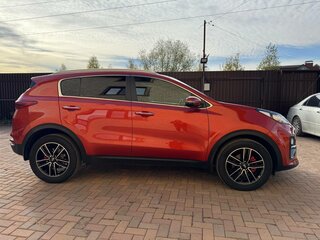 2020 Kia Sportage IV Рестайлинг, оранжевый, 2400000 рублей, вид 5