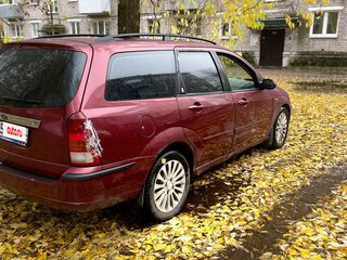 2004 Ford Focus I Рестайлинг, красный, 175000 рублей, вид 5