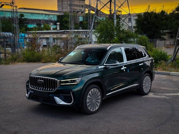 2026 Geely Monjaro (Xingyue L) I Рестайлинг 2 (China Market), зелёный, 4135000 рублей
