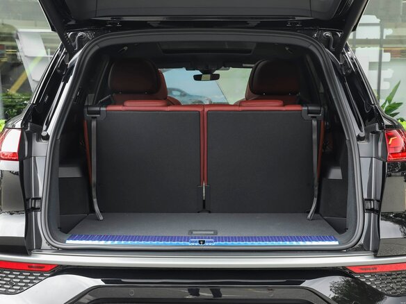 2026 Audi Q6 45 TFSI, чёрный, 5990000 рублей - вид 23