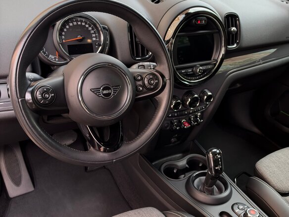 2019 Mini Countryman Cooper II, белый, 2500000 рублей - вид 25