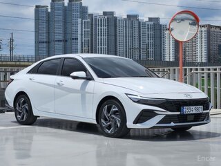 2023 Hyundai Avante VII Рестайлинг, белый, 2015000 рублей, вид 3