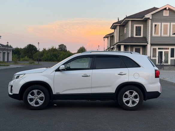 2013 Kia Sorento II Рестайлинг, белый, 1550000 рублей - вид 10