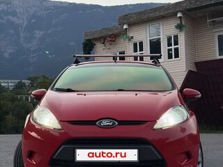 2012 Ford Fiesta Mk6, красный, 800000 рублей, вид 2