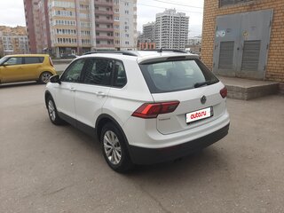 2018 Volkswagen Tiguan II, белый, 2100000 рублей, вид 4