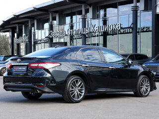 2022 Toyota Camry VIII (XV70) Рестайлинг, чёрный, 3060000 рублей, вид 5