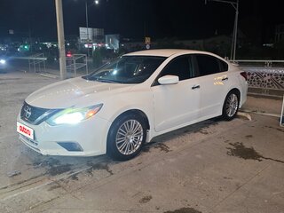 2018 Nissan Altima V (L33) Рестайлинг, белый, 1050000 рублей, вид 3