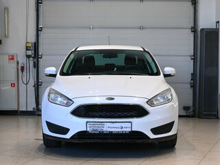2016 Ford Focus III Рестайлинг, белый, 879000 рублей, вид 2