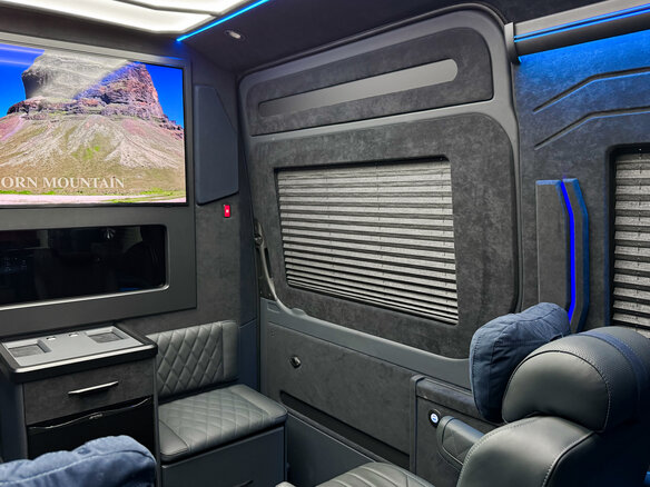 2025 Mercedes-Benz Sprinter, чёрный, 31990000 рублей - вид 25