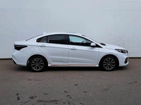 2023 Omoda S5, белый, 1450000 рублей - вид 3