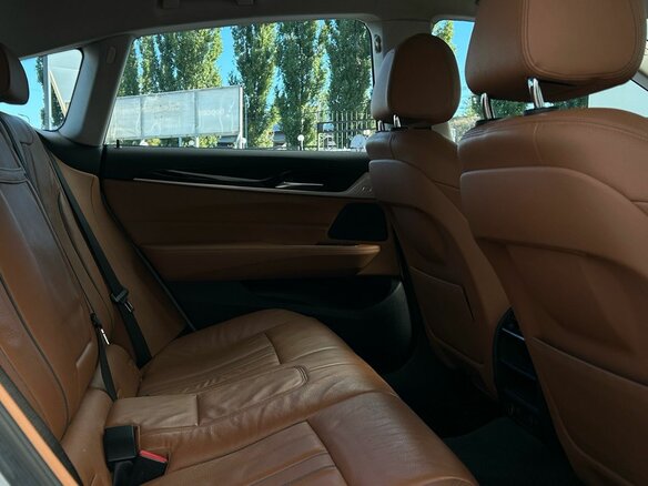 2018 BMW 6 серии 620d xDrive IV (G32), белый - вид 11