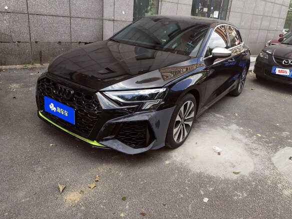 2022 Audi A3 Sportback 35 TFSI IV (8Y), чёрный, 1780700 рублей