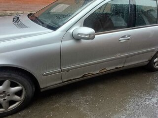 2001 Mercedes-Benz C-Класс 320 II (W203), серебристый, 210000 рублей, вид 2