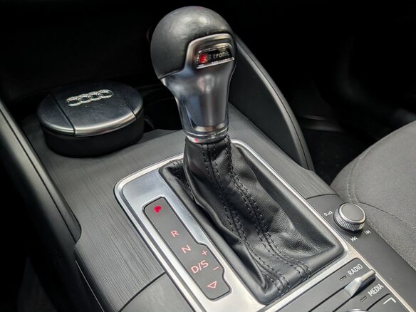 2014 Audi A3 III (8V), красный - вид 15